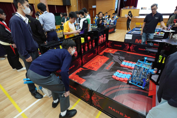 MakeX Explorer 數智先鋒