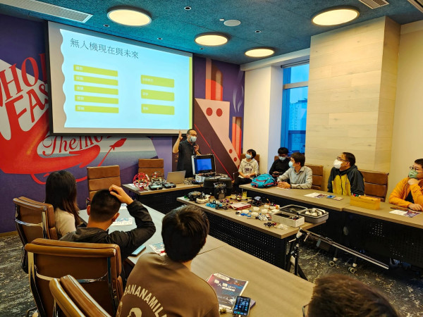 無人機足球：企業創新Team Building